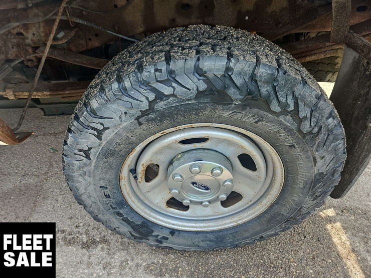 2011-ford-f350-image-11