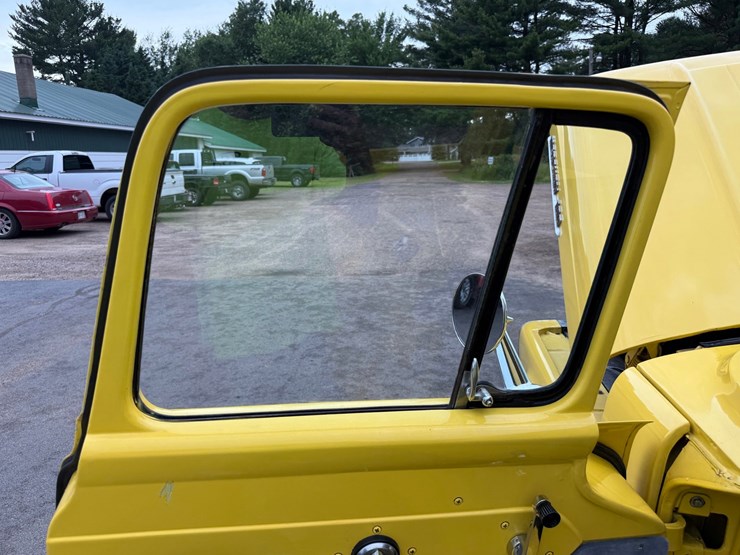 #1378-•-1957-mercury-m100-custom-cab-pickup-truck-image-37