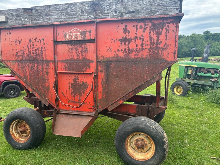 #2222-•-bushnell-gravity-box-wagon-image-4