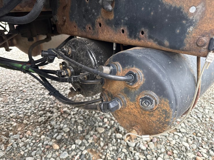 2011-international-durastar-4300-image-30