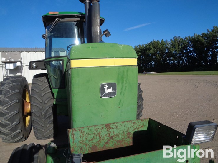 1977-john-deere-4630-image-10