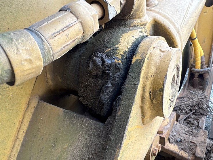caterpillar-d3c-xl-image-20