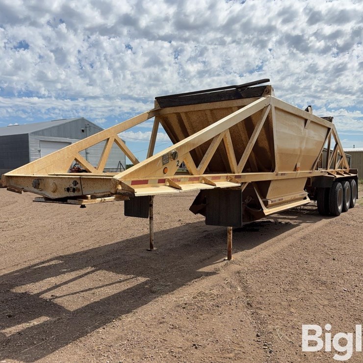 1996 Ranch Tri/A Belly Dump Trailer