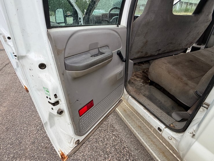 2001-ford-f450-image-67