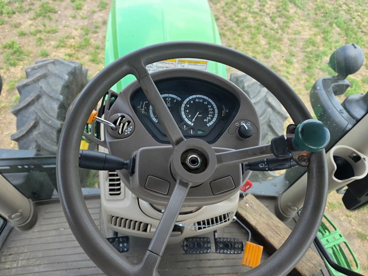 john-deere-6120r-image-17