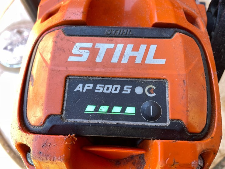 #7186-•-stihl-msa-300-c-electric-chainsaw-image-15