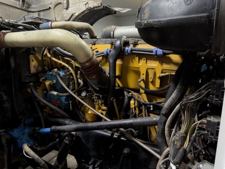 peterbilt-379-image-10