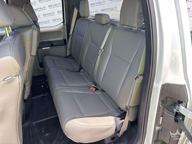 2017-ford-f150-image-31