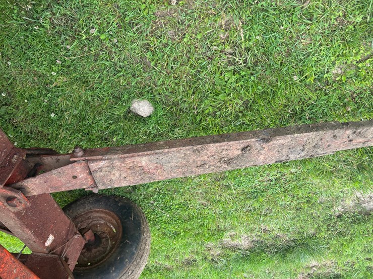 #2221-•-korhumel-industries-6072-fertilizer-gravity-wagon-image-22