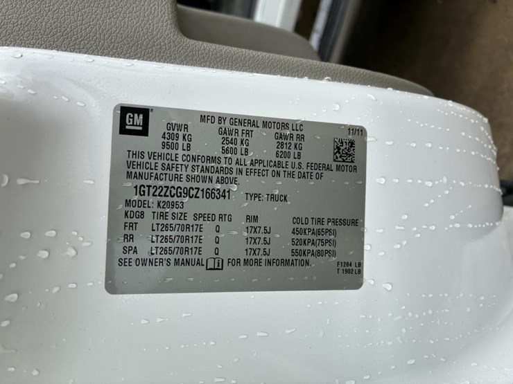 2012-gmc-sierra-2500-image-25