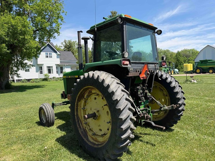 1984-john-deere-4250-image-3