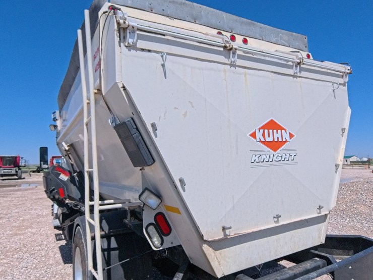 2022-kuhn-knight-4052-image-71