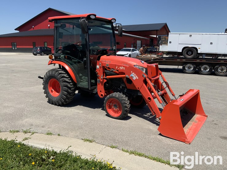 2020-kubota-lx2610hsd-image-3