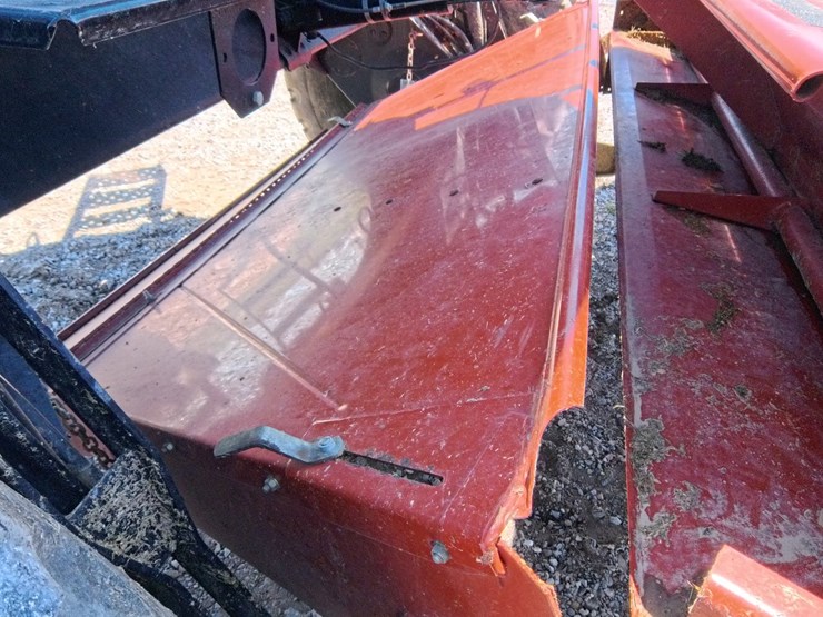 hesston-8550s-image-84