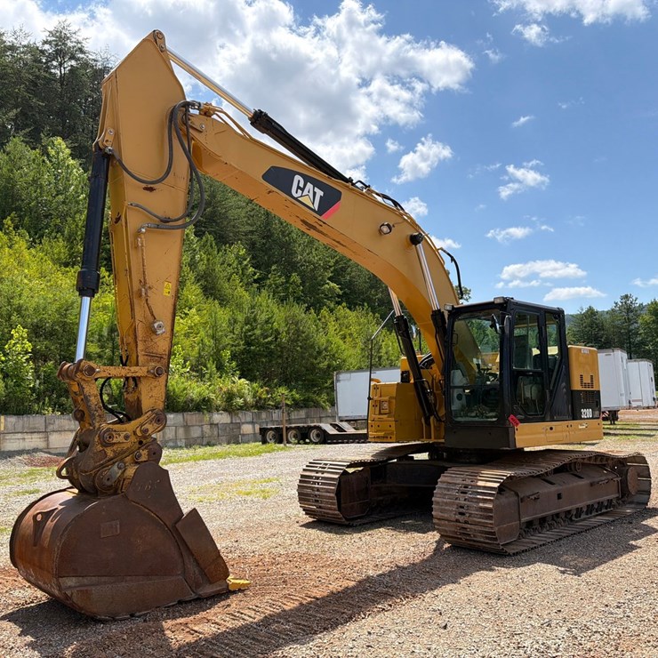 CATERPILLAR 328D LCR
