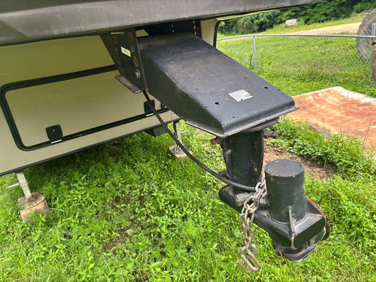 #2231-•-2014-crusader-335-5th-wheel-camper-image-105