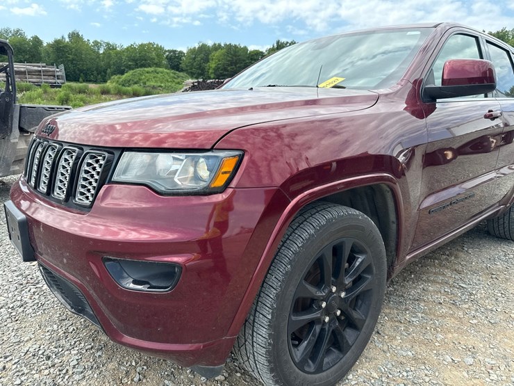 2021-jeep-grand-cherokee-image-26
