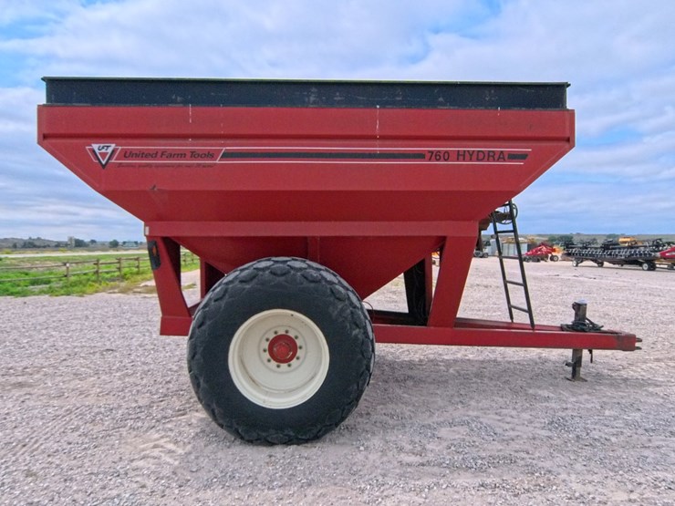 united-farm-tools-760-image-6