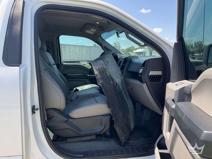 2016-ford-f150-image-23