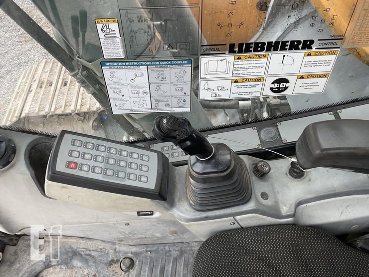 2016-liebherr-r946-lc-image-14