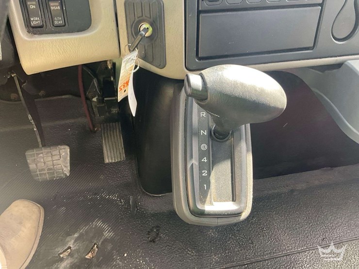 2019-international-durastar-4300-image-15