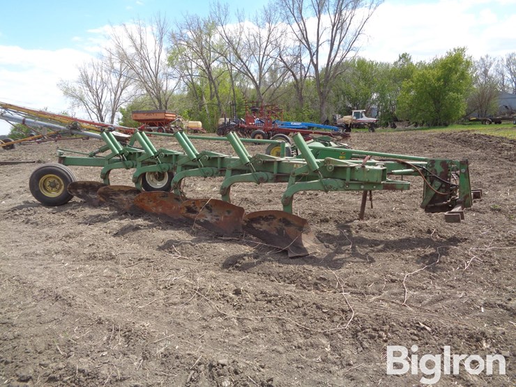 john-deere-2500-image-4