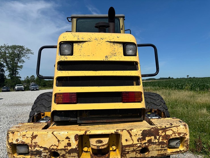 new-holland-lw170-image-19