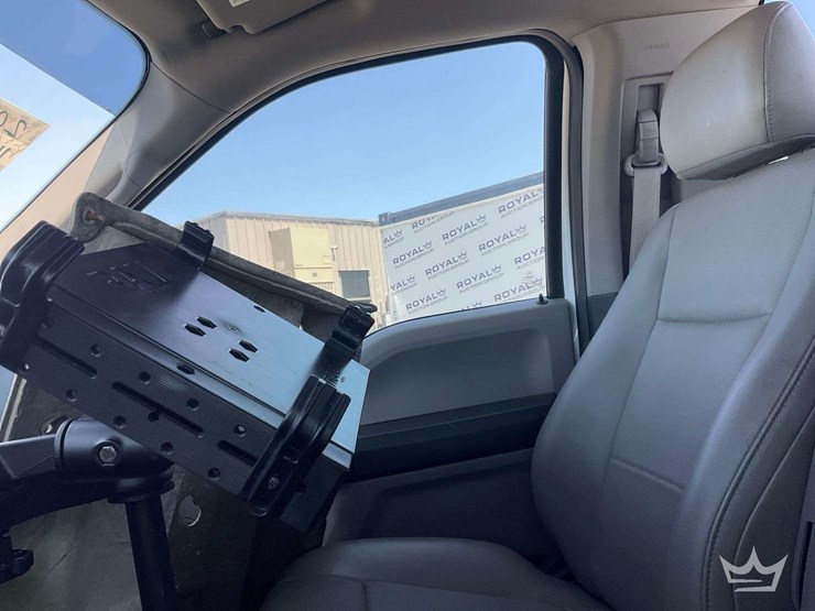 2016-ford-f150-image-16