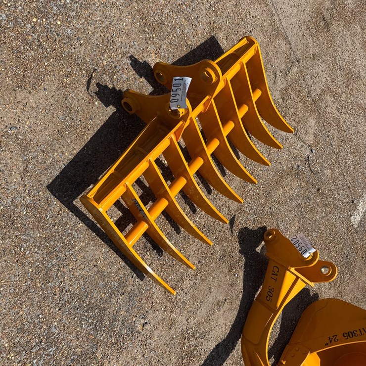 CATERPILLAR 305
