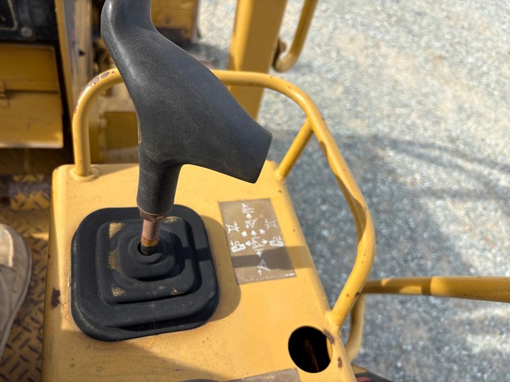 caterpillar-d3c-xl-image-38