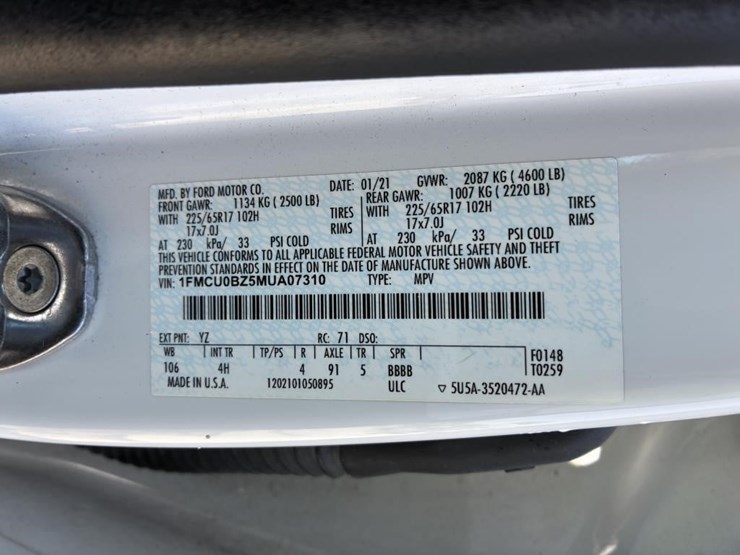 2021-ford-escape-image-19