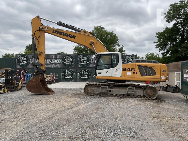 2016-liebherr-r946-lc-image-1
