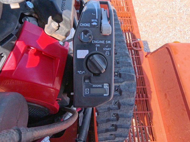 2022-ditch-witch-c24x-image-11