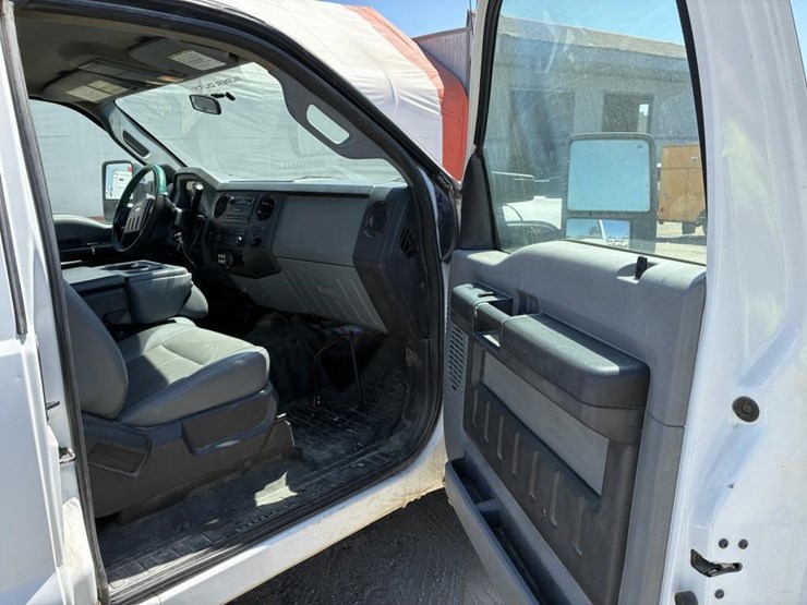 2011-ford-f250-image-11