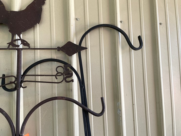 #7180-•-metal-flower-pot-hangers-and-lawn-sprinklers-image-5