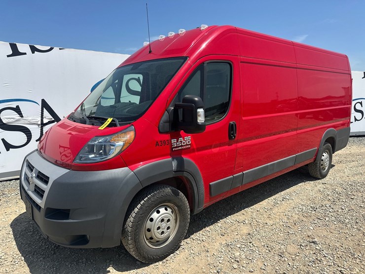 2015-dodge-ram-van-image-13