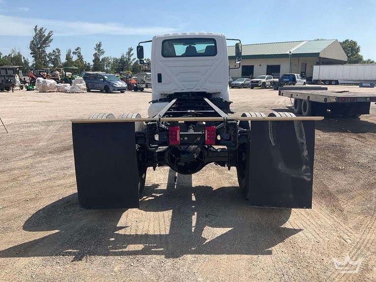 2019-international-durastar-4300-image-23