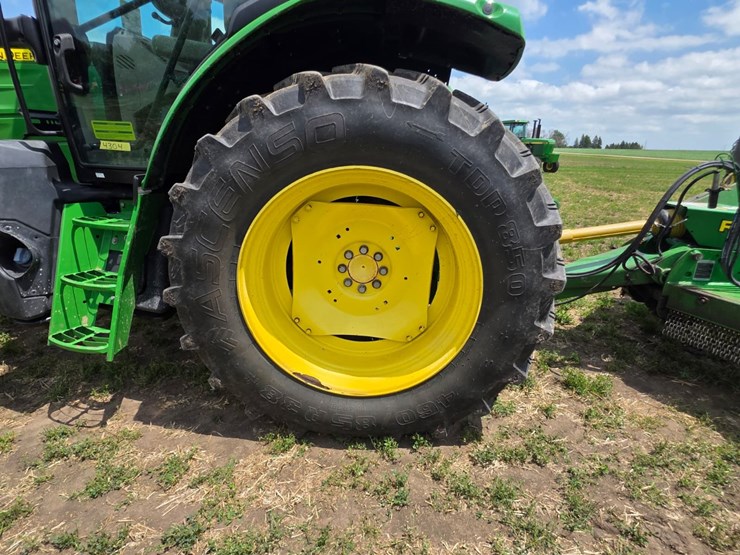 john-deere-6120r-image-33