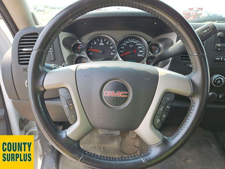 2013-gmc-sierra-1500-image-16