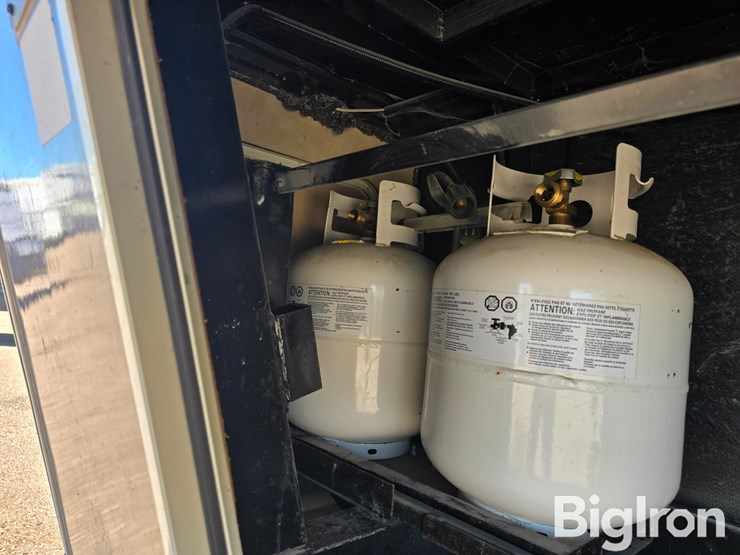 2015-forest-river-columbus-340rk-5th-wheel-camper-image-15