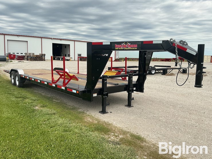 2016-finish-line-gooseneck-t/a-flatbed-trailer-image-3