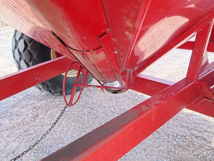 united-farm-tools-760-image-21
