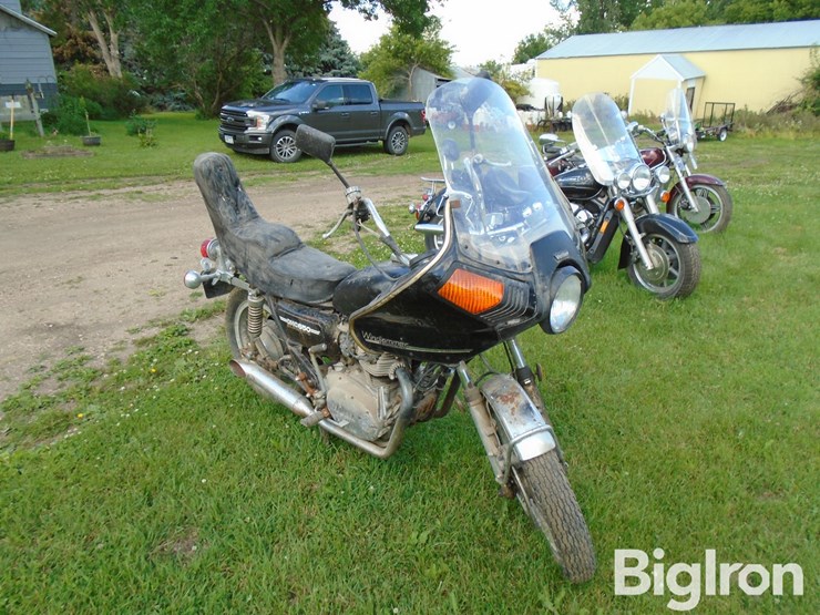 1975-yamaha-650-motorcycle-image-3