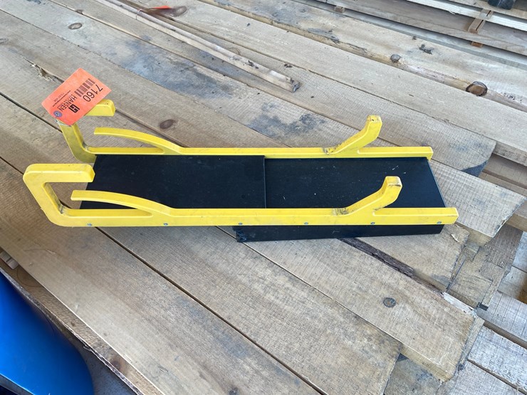 #7160-•-hang-on-chainsaw-scabbard-image-5