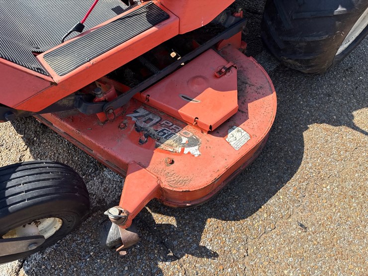 kubota-zd25-image-7