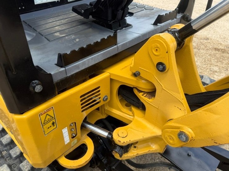 caterpillar-301.8-image-55