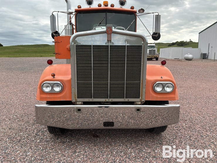 1973-kenworth-w900-image-10