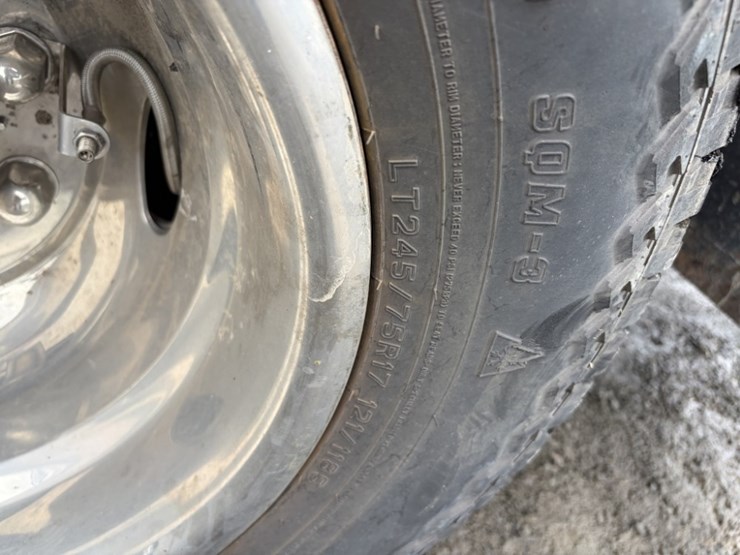 2014-ford-f350-sd-image-18