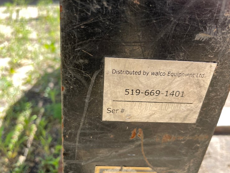 #7111-•-set-of-pallet-forks-image-11