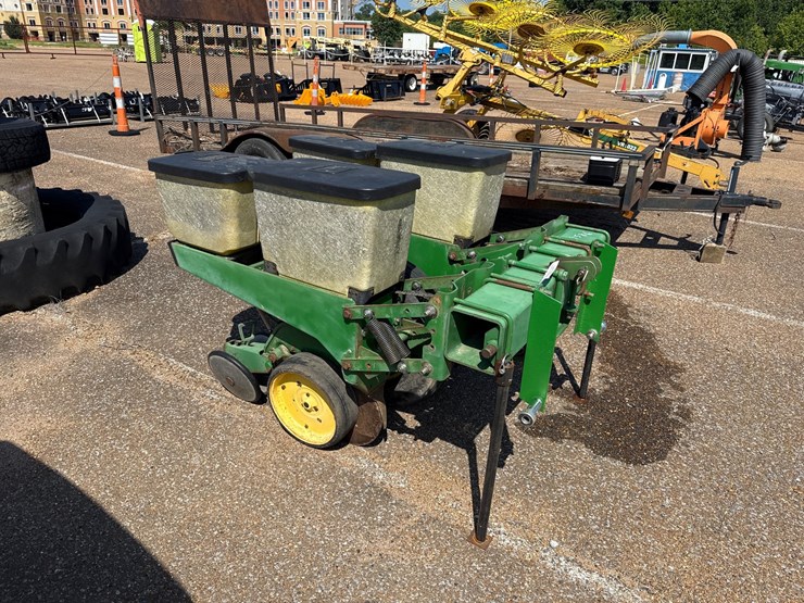 john-deere-2-image-3